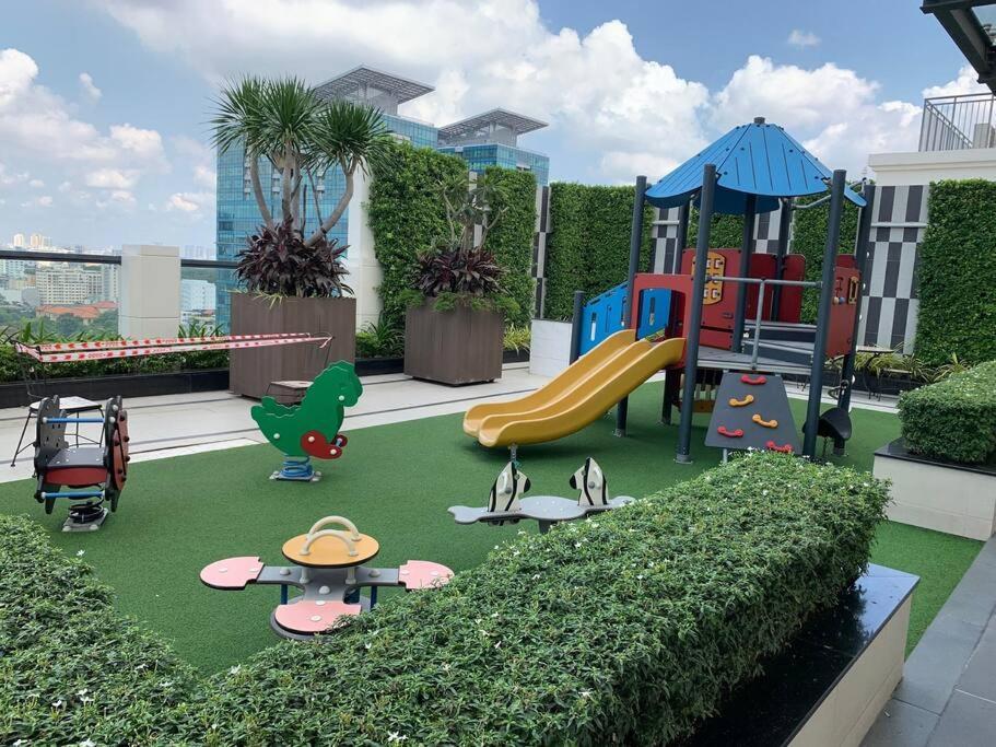 The Rixx Downtown Apartment@D1/Pool/Gym/Operahouse Ciudad Ho Chi Minh  Exterior foto